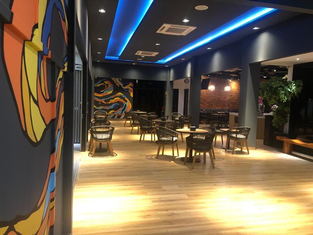 Grand Caman Hotel Бекасі Екстер'єр фото